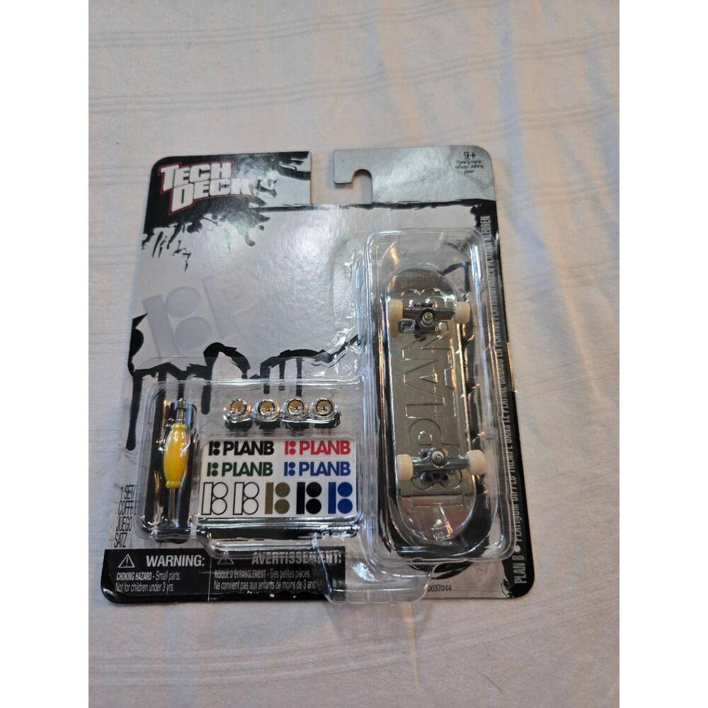 TECH DECK ZOO YORK Fingerboard Authentic Collectible With DVD Miniature Toy